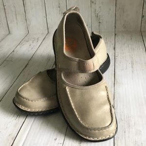 MERRELL COMFORT SHOES SZ. 8.5